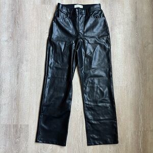 A&F The 90’s Relaxed HR Faux Leather Pant